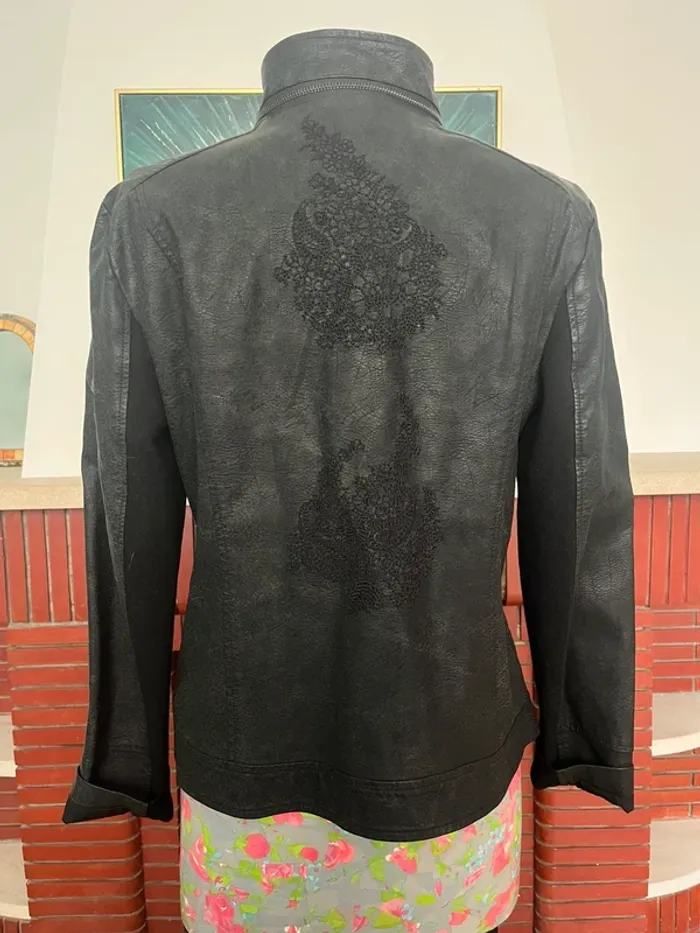 Veste Desigual neuve - photo numéro 3