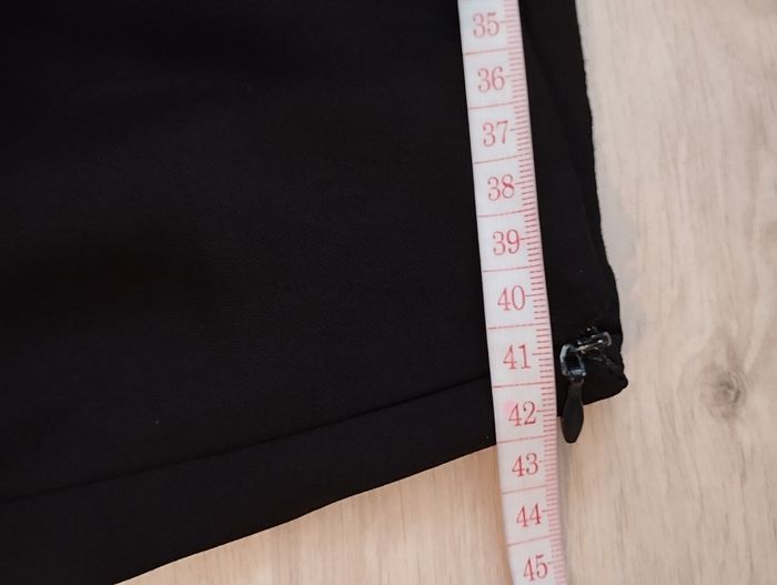 Jupe fluide avec perles Bréal taille 42 - photo numéro 4