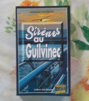 Sirènes au Guilvinec de Stéphane Jaffrezic Ed. Bargain