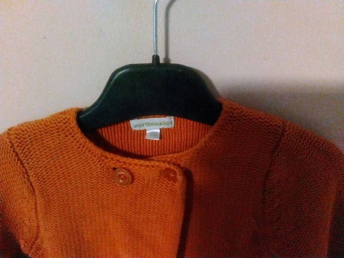 Gilet orange avec coeur - photo numéro 2