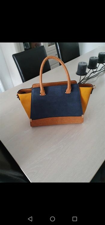 Sac neuf sans étiquettes