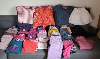 Beau lot de 43 vêtements fille 8 ans vertbaudet, okaïdi, Marese...