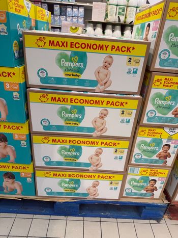 Pampers 