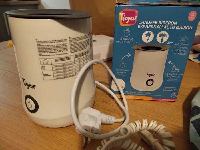 Chauffe-biberon auto