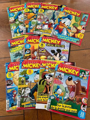 Lot de 11 journal de Mickey