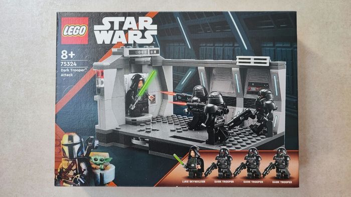 Lego Star Wars 75324 L'attaque des Dark Troopers