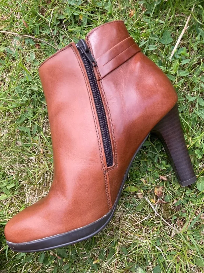 Bottines à talon cuir cognac pointure 36 - photo numéro 2