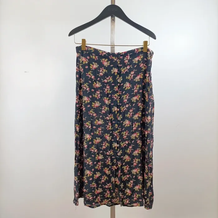Jupe midi fluide fleurie boutonnée noir rose taille 40 bohème romantique A1446