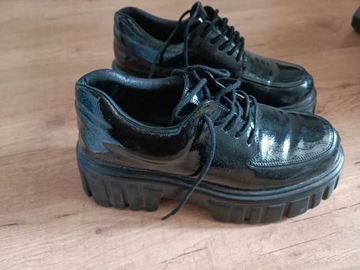Chaussure vernis noire - photo numéro 4