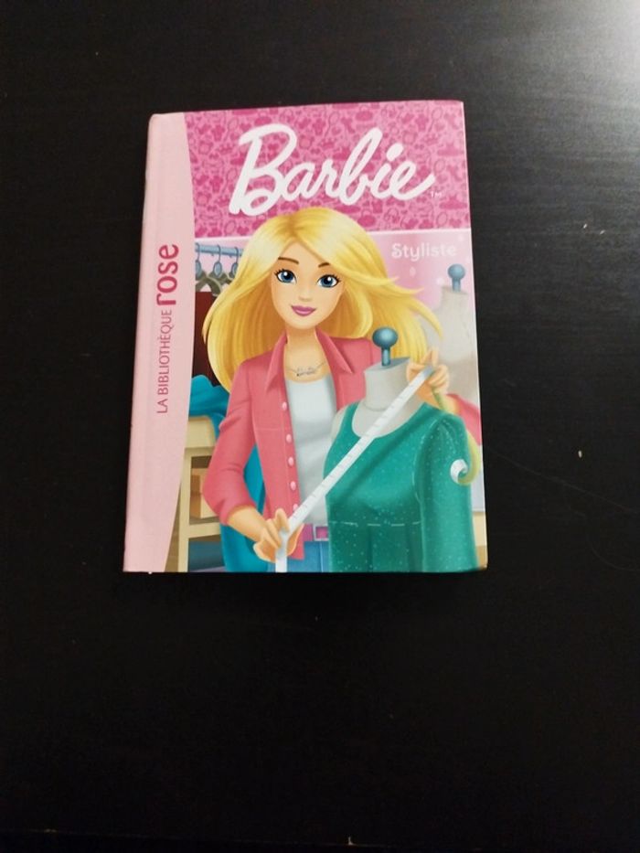 Livre barbie styliste