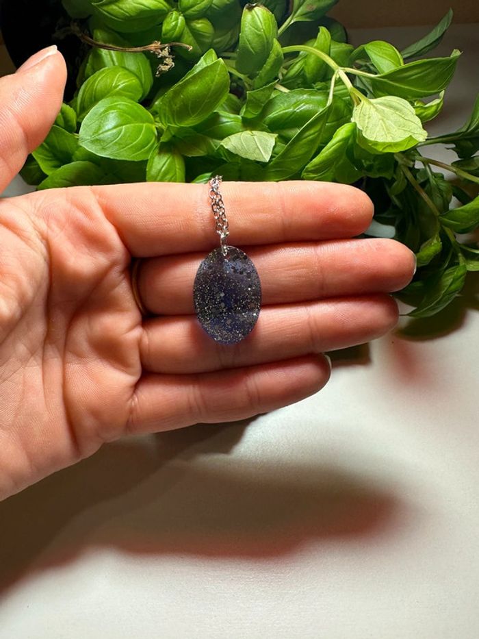 Pendentif grand arrondie en résine bleu et doré - photo numéro 6