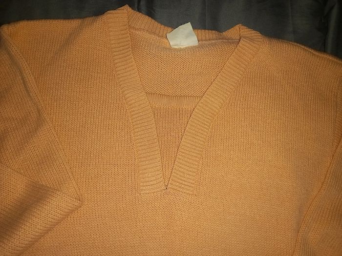 Pull saumon/ abricot - photo numéro 2