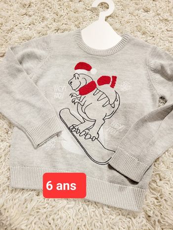 Pull dino    Noël fête