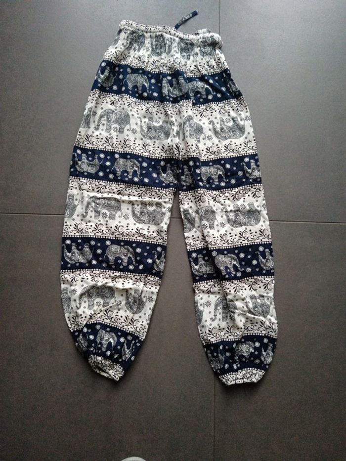 Pantalon indiqué 6 ans mais plutôt 8 ans - photo numéro 4