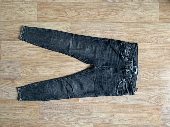 Lot de 3 jeans Zara en très bon état - photo numéro 6