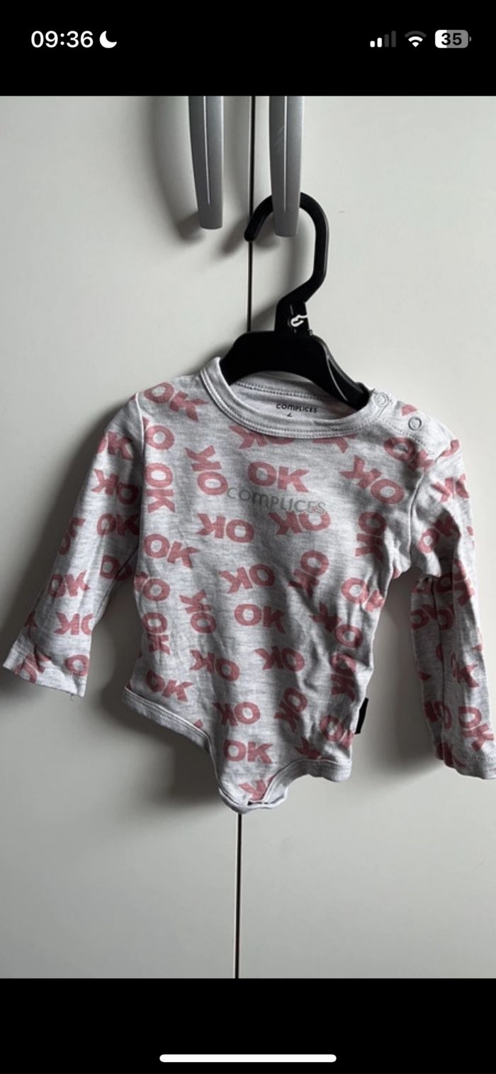 Lot 5 Bodies fille 6 mois manches longues