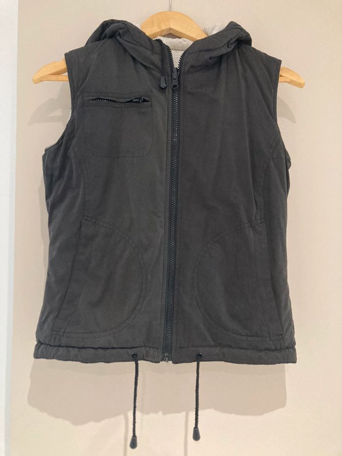 Veste sans manches réversible