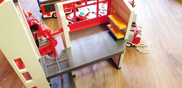 Playmobil - Caserne des pompiers - photo numéro 10