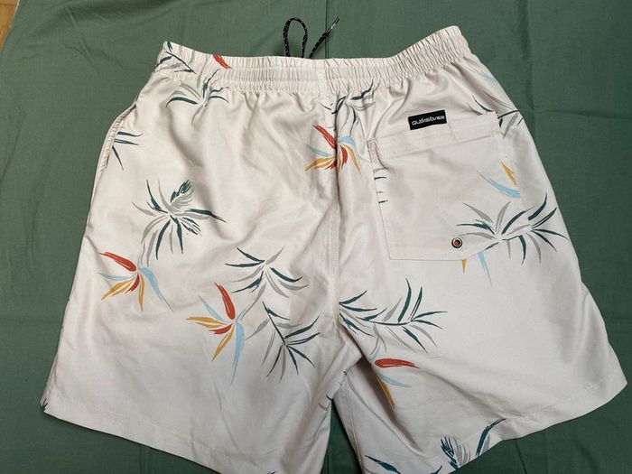 Maillot de bain volleyshort Quiksilver M neuf taille elastiquée - photo numéro 2