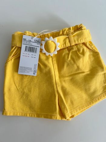 Short fille taille 18 mois