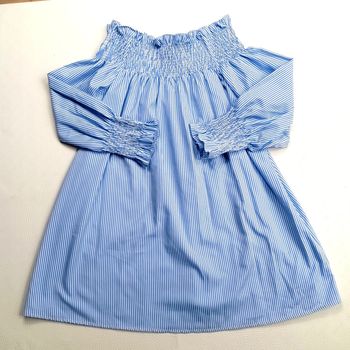 Chemisier A Manches 3/4 a Rayures et Épaules Dénuées. Taille XS ou S. En très bon état