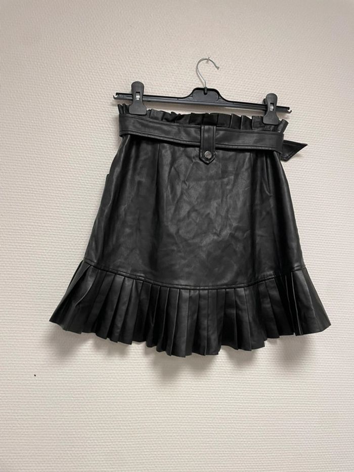 jupe simili cuir zara neuve - photo numéro 3