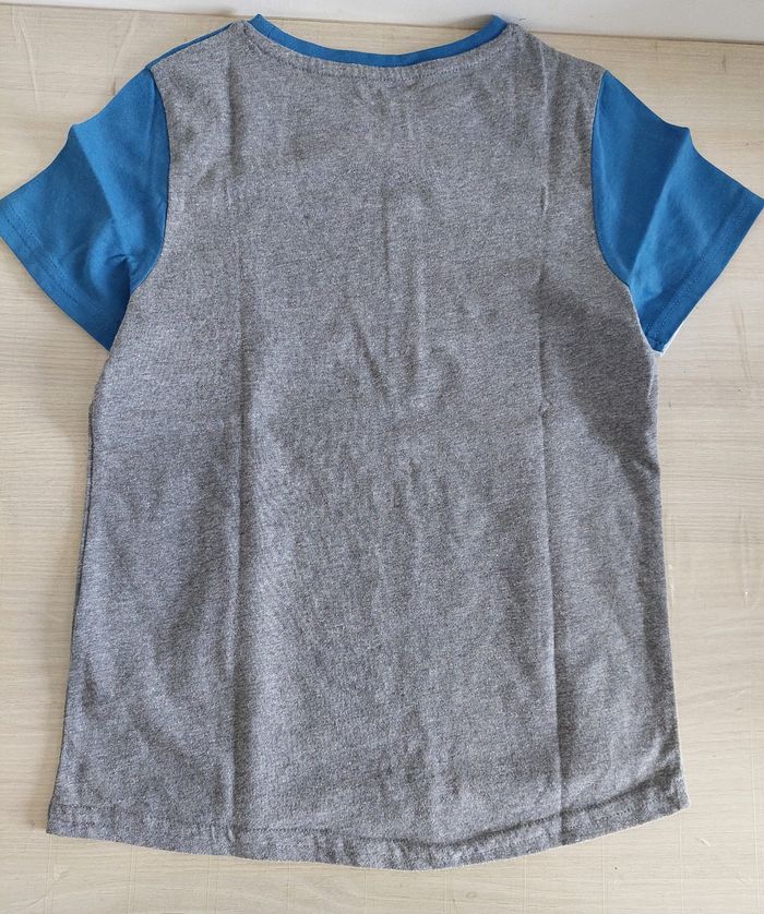 T-shirt bleu blanc et gris garçon 8ans - photo numéro 3