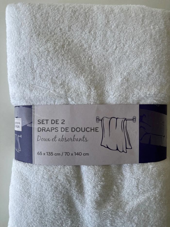 Set de 2 draps de douche blancs – Neufs – 65x135 cm & 70x140 cm - photo numéro 2