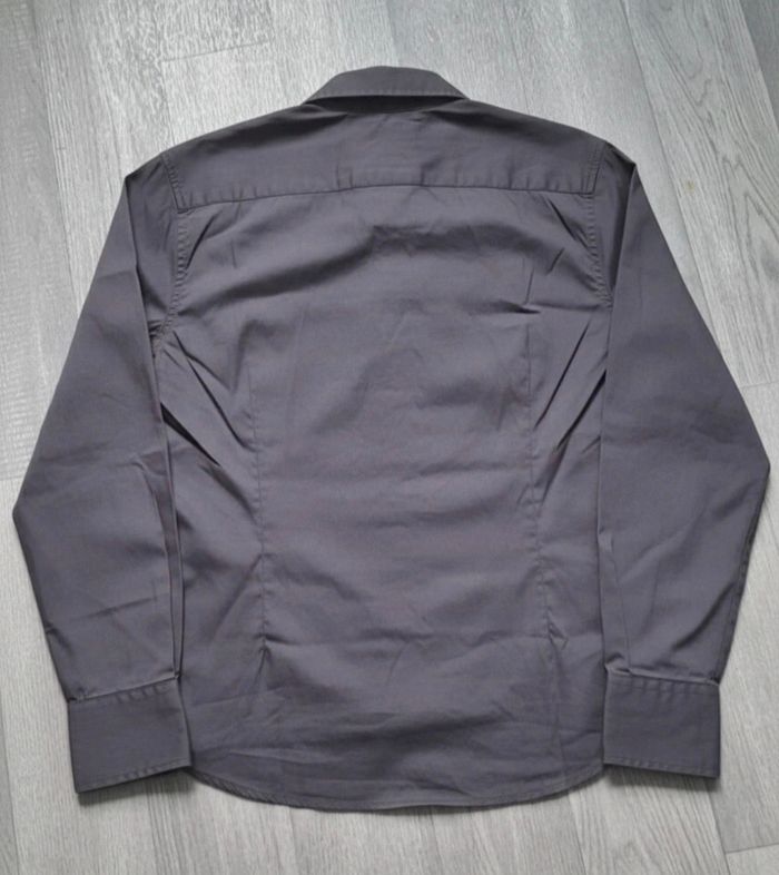 une chemise uni grise anthracite habillée à manches longues - photo numéro 3