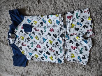Pyjama 2 pièces taille 5 ans