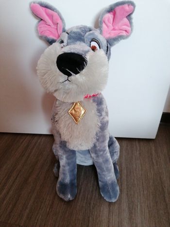 grande peluche disney