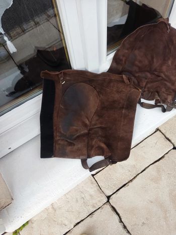 shaps déjà servi, cuir véritable