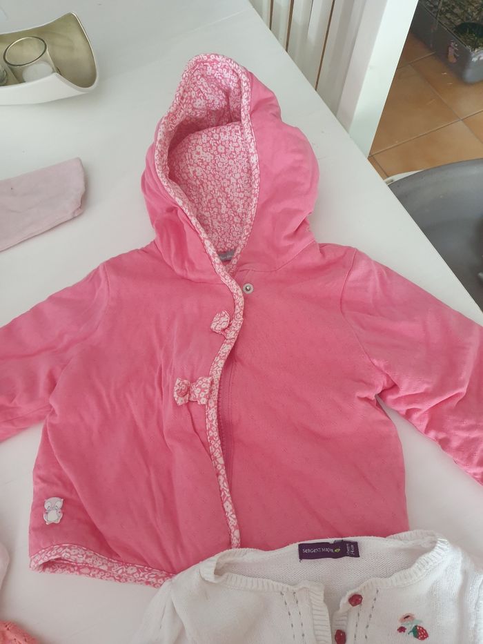 Lot gilets fille 12 mois - photo numéro 2