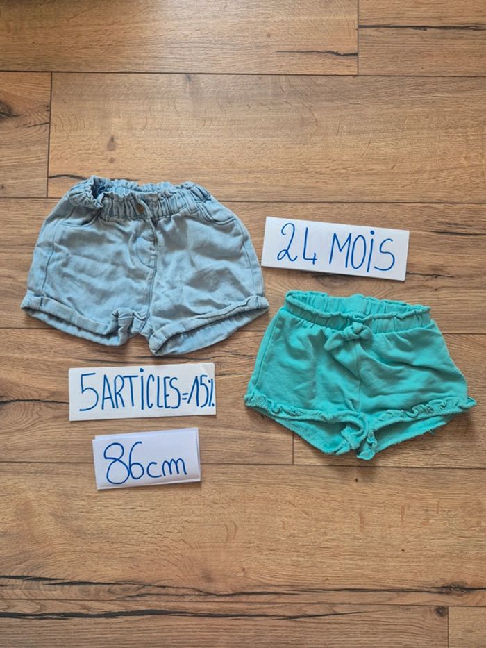 Lot 2 shorts fille 24 mois (86 cm) Kiabi & Tape à l’œil