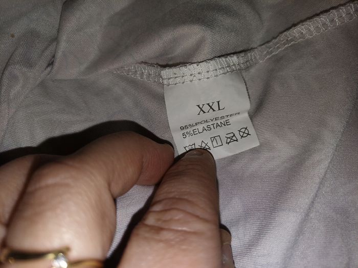 Débardeur rouge fleurs XXL - photo numéro 3