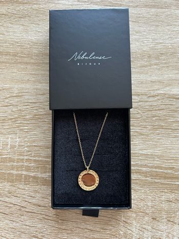 Collier doré