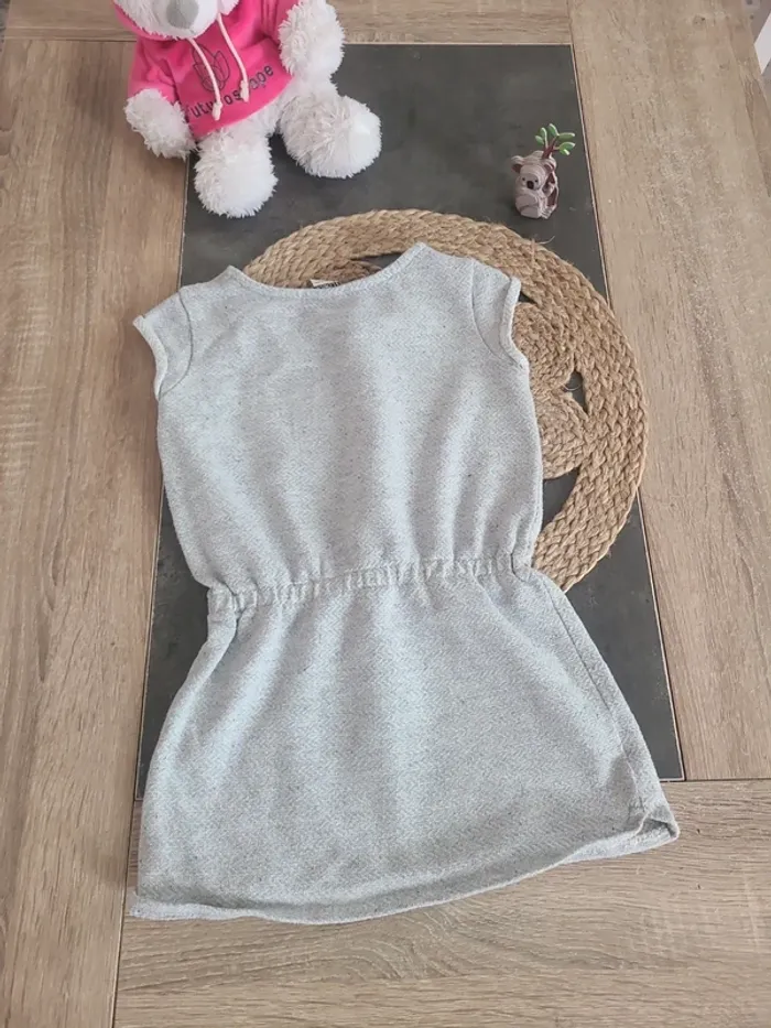 Robe grise 3ans - photo numéro 2