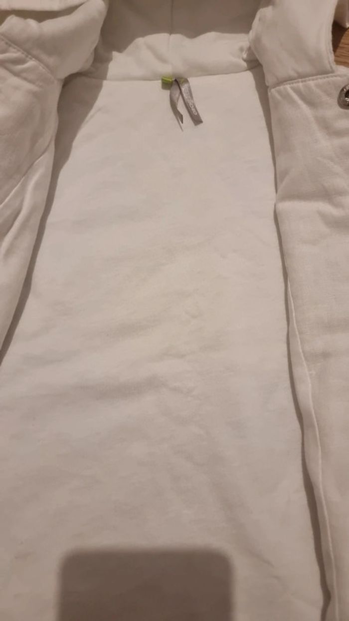 Veste blanche - photo numéro 2