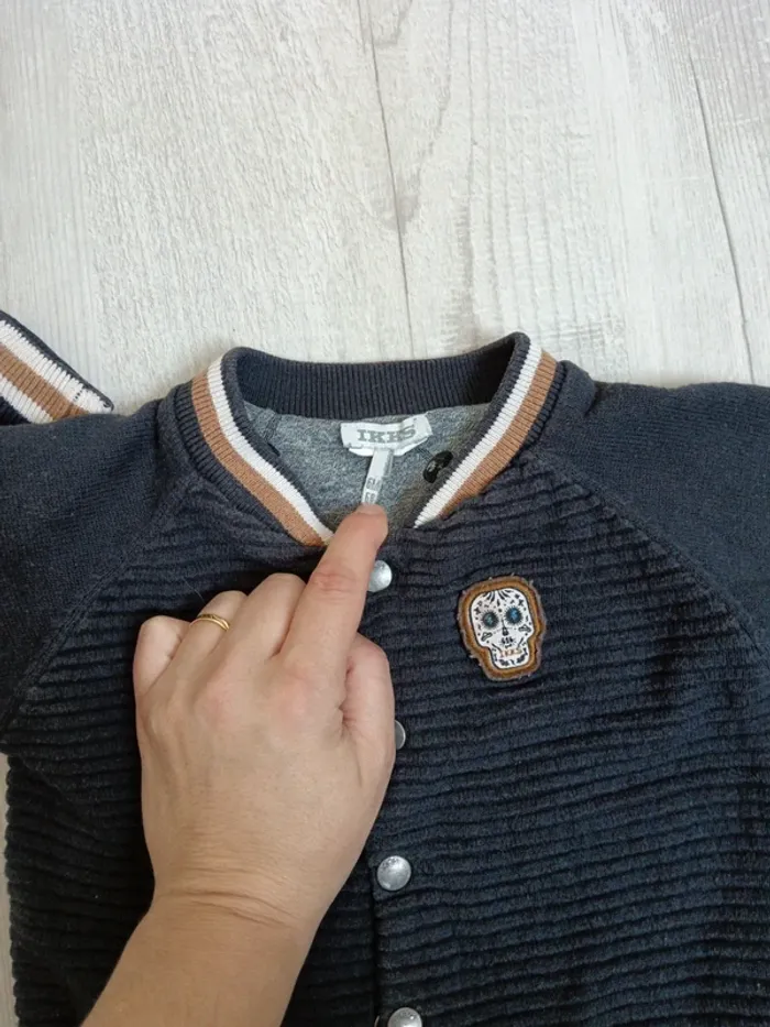 Veste et t-shirt IKKS 6 mois - photo numéro 8