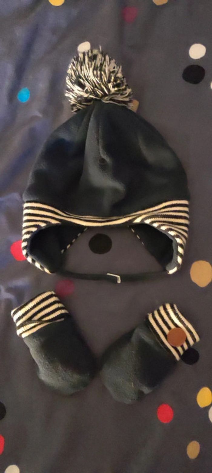 Ensemble bonnet moufles