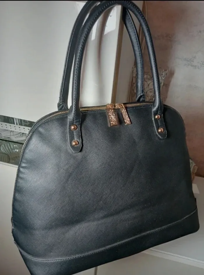 Sac à main Christian Lacroix neuf - photo numéro 2