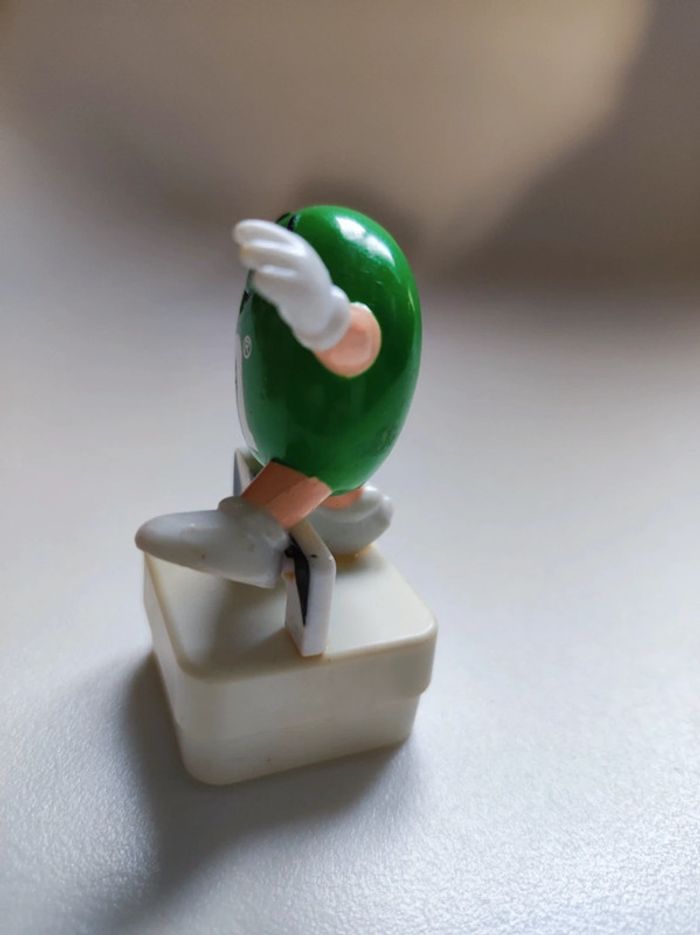 Figurine m&m's personnage vert sportif 1992 - photo numéro 3