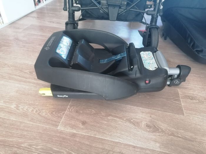 Poussette nacelle cosy base - photo numéro 3