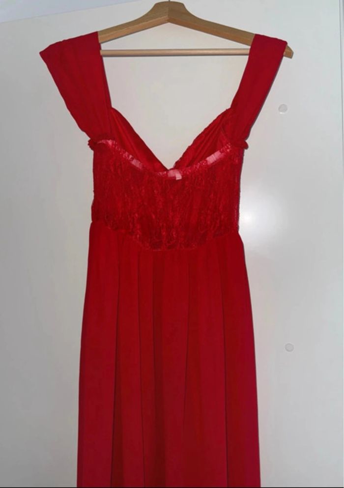 Robe de grossesse épaule dénudée rouge - photo numéro 4