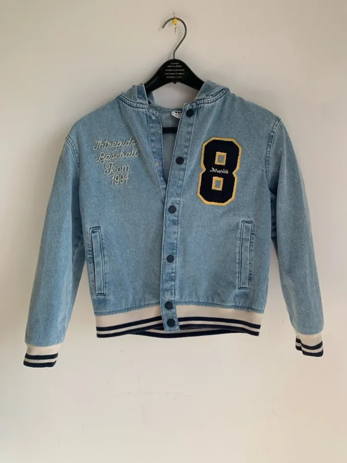 Veste jean avec capuche