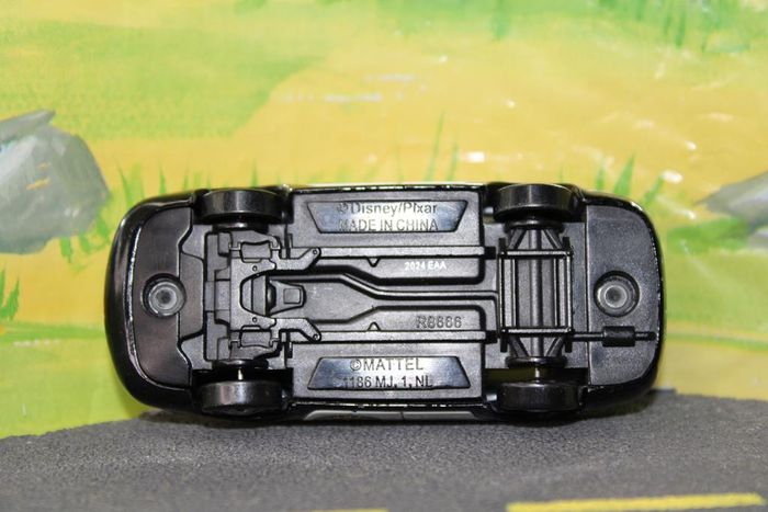 Disney Pixar cars Marlon "Clutches" McKAy - photo numéro 10