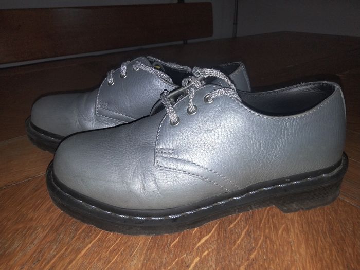 Doc Martens basses T.36 - photo numéro 2