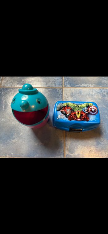 Boîte a goûter avengers