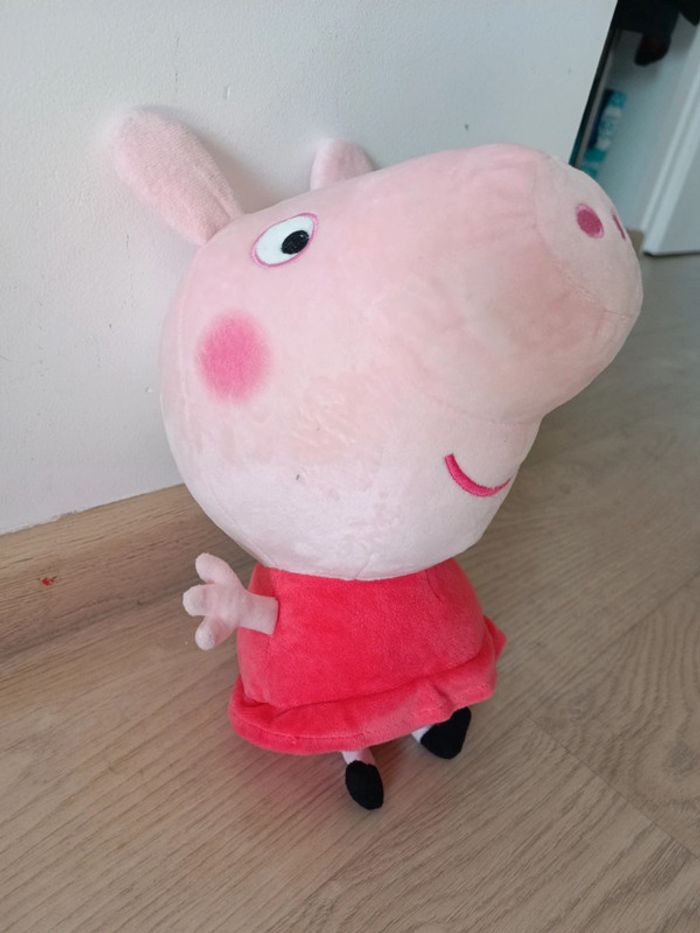 Peluche peppa pig 30 cm - photo numéro 2