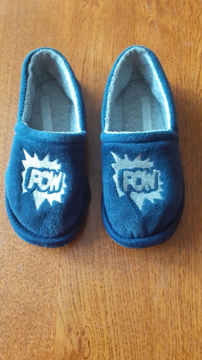 Chaussons bleus 32 33
